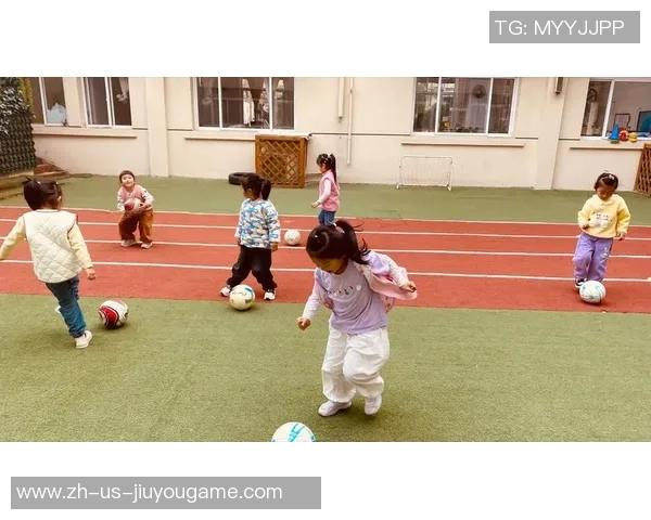 足球宝贝视频舞蹈展现青春活力与魅力舞姿的完美结合